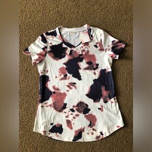 Wildflowers Womens T Shirt Small Cow Cattle Print Western Cowgirl V Neck Soft